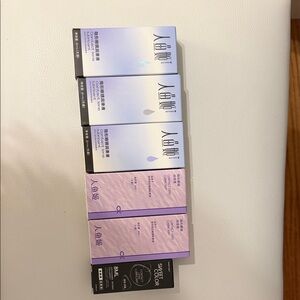 Travel size eye contact lubricant drops